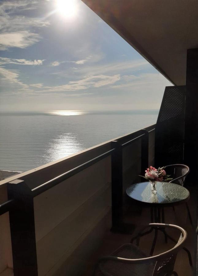 Orbi City - Seaside Apartments Батуми Екстериор снимка